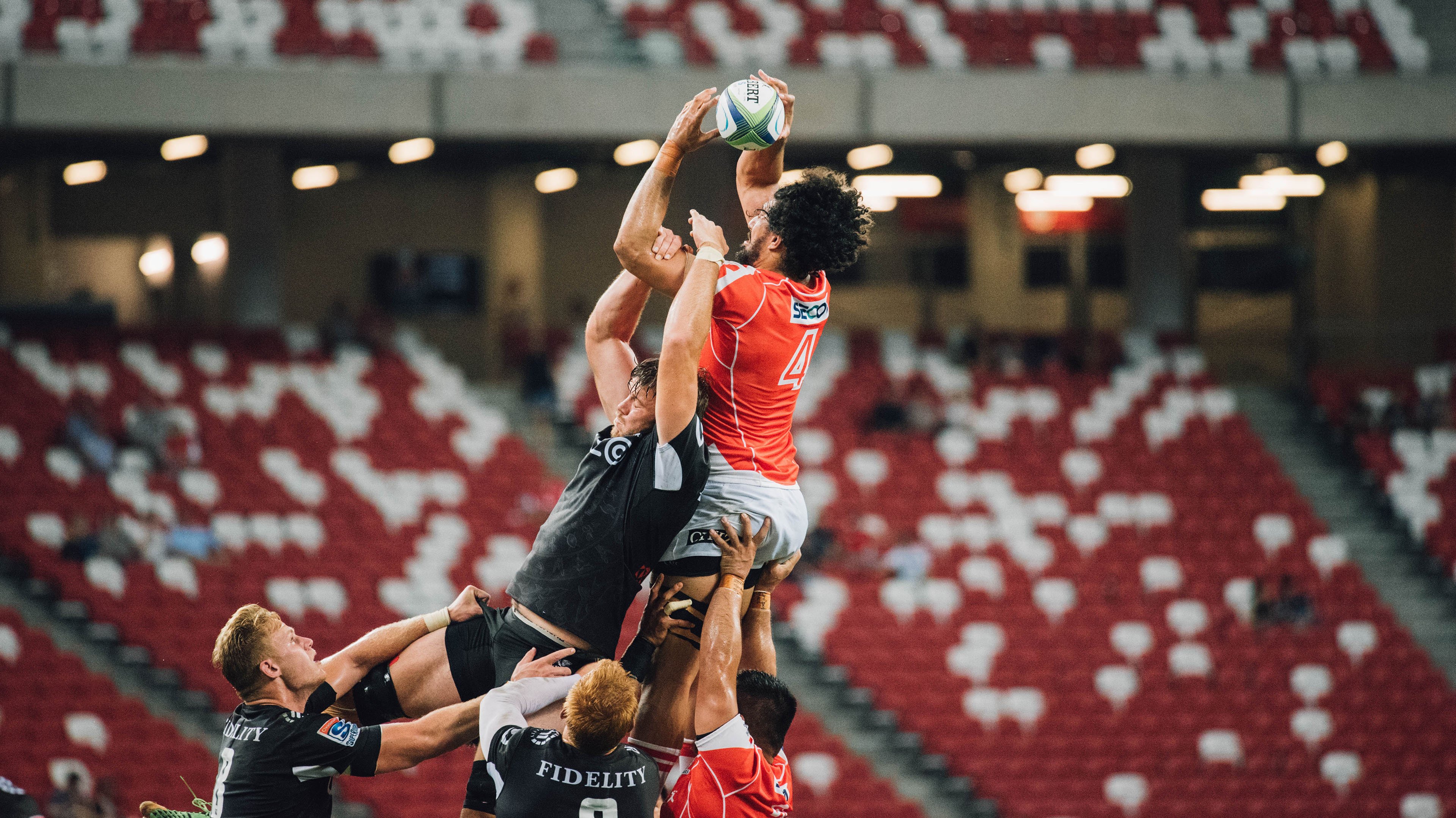 决赛焦点：奥卡拉汉如何领先对手整条泳道，拉奥 卡奥